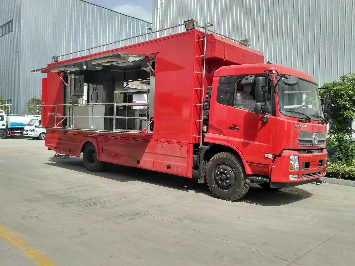 东风天锦餐饮车