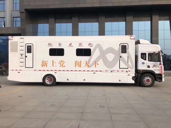 东风天龙通讯指挥车